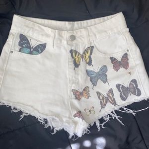 Butterfly white shorts